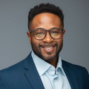 Dr. Jemar Tisby headshot